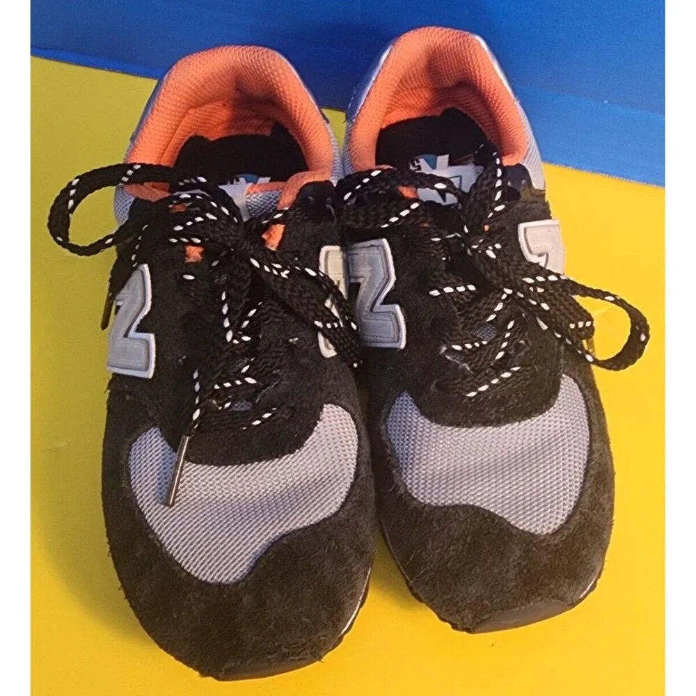 New Balance Model 574BB1 Low Top Multicolor Lace Up Boy Sneaker  Size  1.5